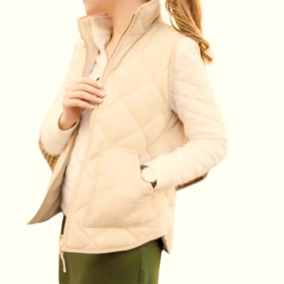 J. Crew Beige Sleeveless Full Zipper Down Filled Quilted Puffer Vest Size Small - Picture 2 of 11